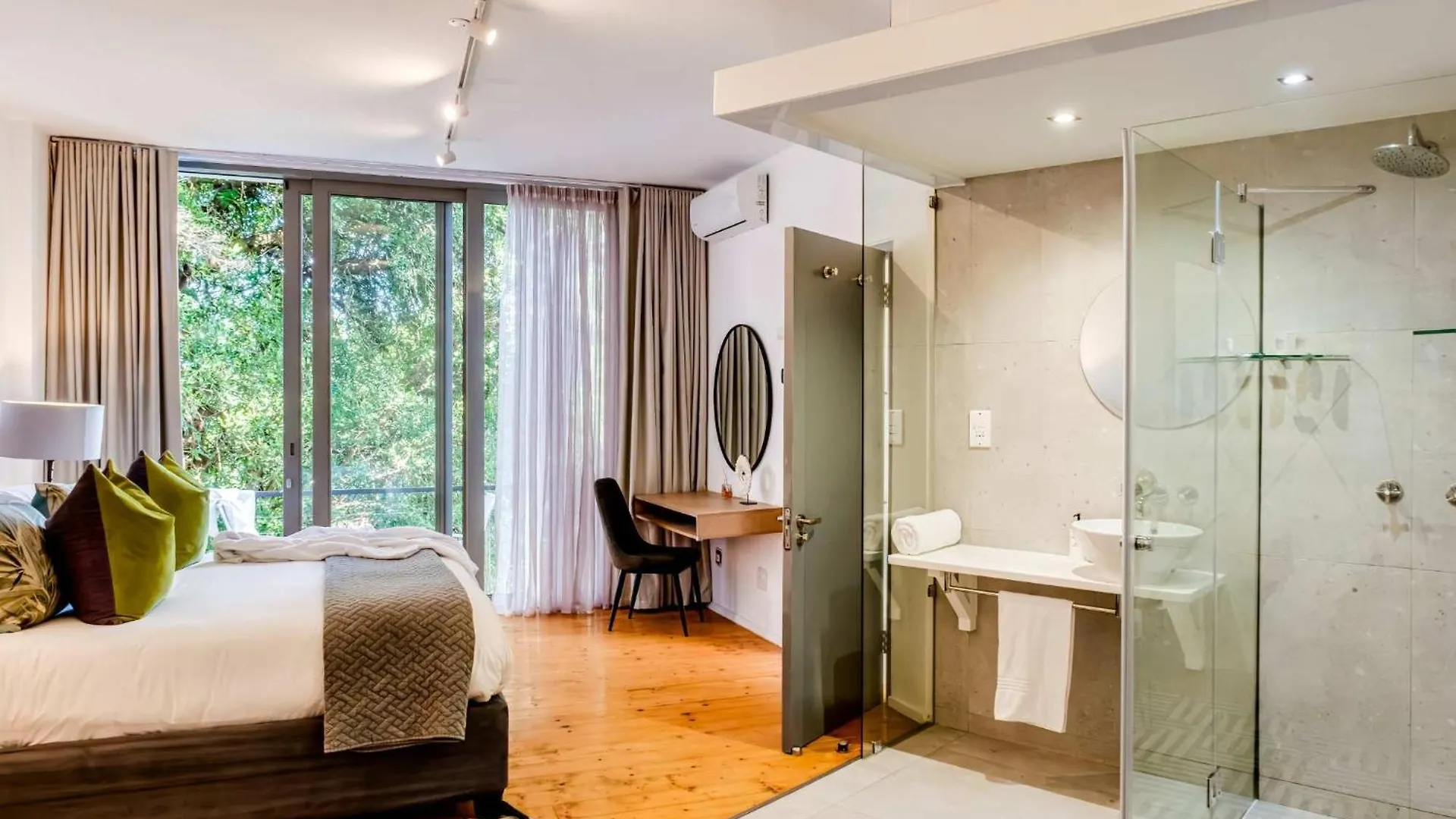 Extraordinary Family Retreat At Lobster Villa Cape Town 0*,  South Africa